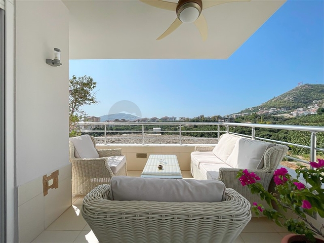 Просторный пентхаус 3+1 в районе Джикджилли