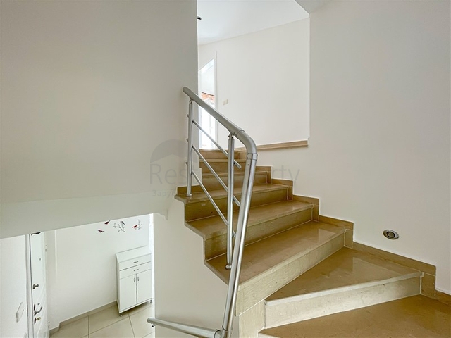 Просторный пентхаус 3+1 в районе Джикджилли