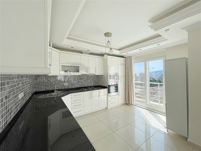 Просторный пентхаус 3+1 в районе Джикджилли