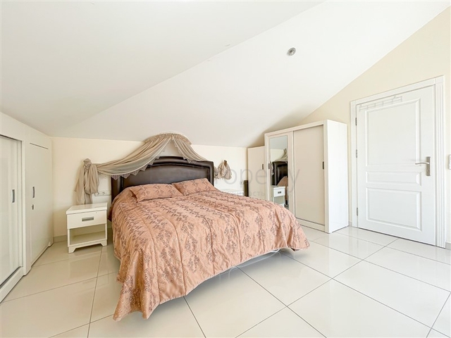 Просторный пентхаус 3+1 в районе Джикджилли