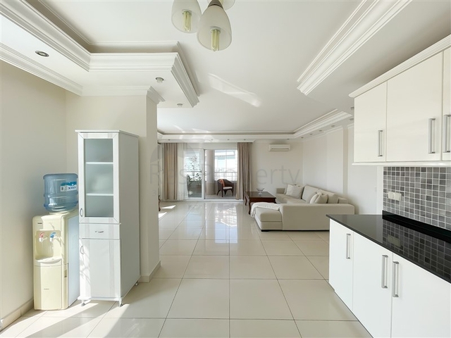 Просторный пентхаус 3+1 в районе Джикджилли