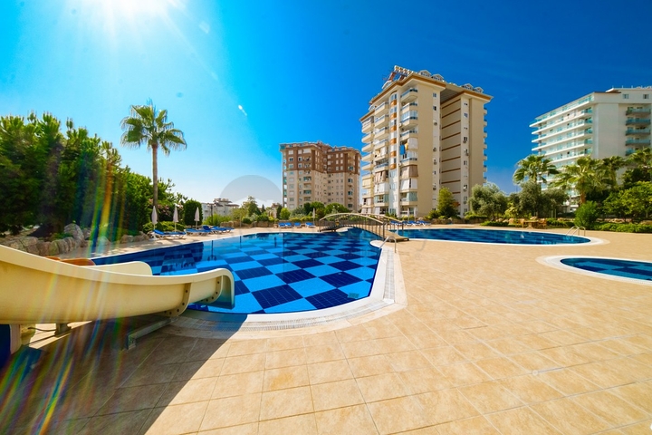 Пентхаус 4+1 с видом на море в Джикджилли