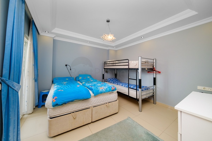 Пентхаус 4+1 с видом на море в Джикджилли