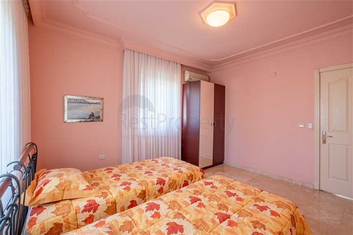 Меблированная вилла планировкой 2+1 в районе Махмутлар