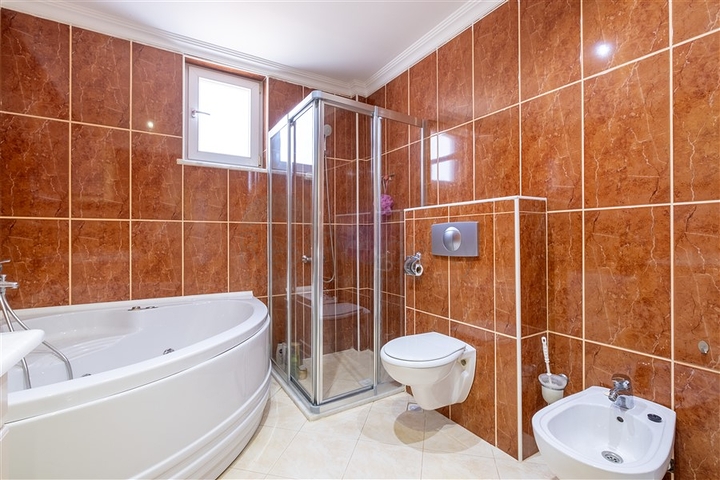 Меблированная вилла планировкой 2+1 в районе Махмутлар