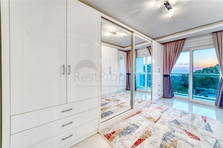 Вилла в элитном районе Алании