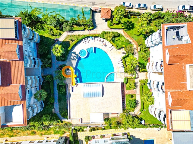 Просторная квартира с удобным местом расположения в районе Оба