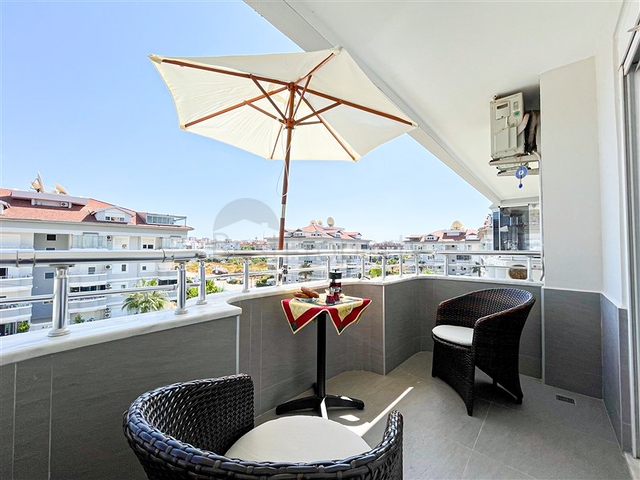 Просторная квартира с удобным местом расположения в районе Оба