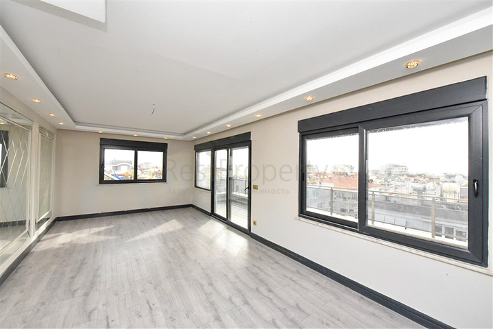 Квартира 3+1 с отдельной кухней в центре Алании