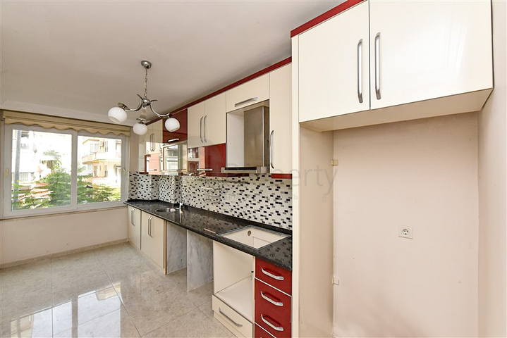 Большая квартира 3+1 в центре Алании 