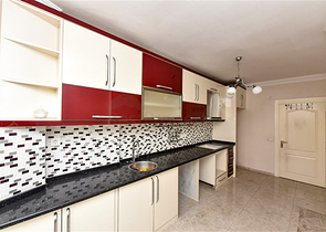 Большая квартира 3+1 в центре Алании 