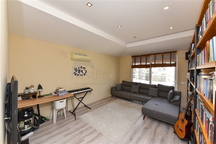 Пентхаус планировкой 4+1 с отдельной кухней в районе Оба