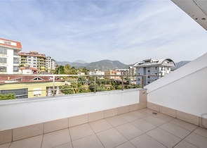 Пентхаус планировкой 4+1 с отдельной кухней в районе Оба