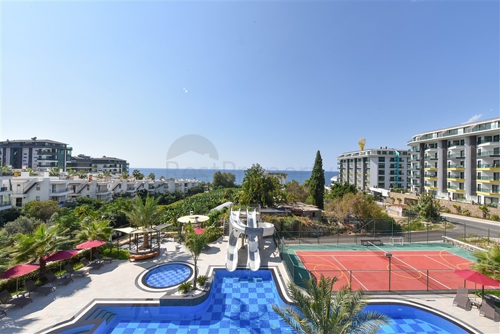 Двухкомнатная квартира с видом на море