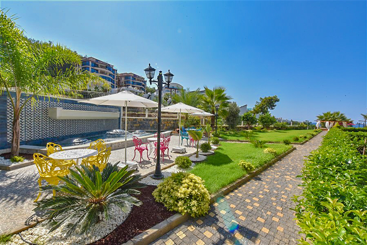 Двухкомнатная квартира с видом на море