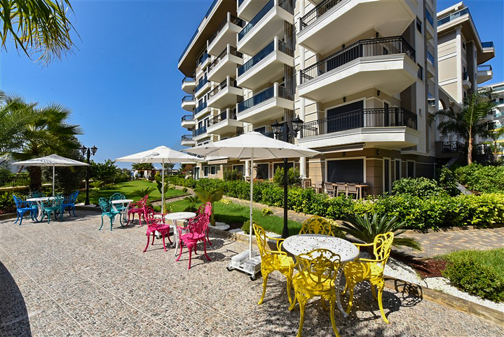 Двухкомнатная квартира с видом на море