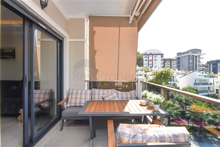 Двухкомнатная квартира с видом на море