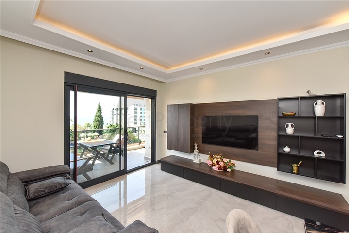 Двухкомнатная квартира с видом на море