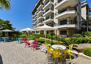 Двухкомнатная квартира с видом на море