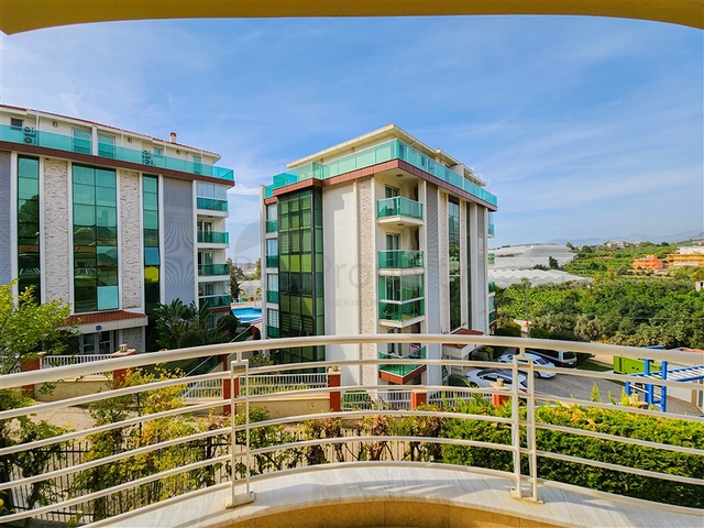 Вилла планировкой 4+1 в районе Каргыджак