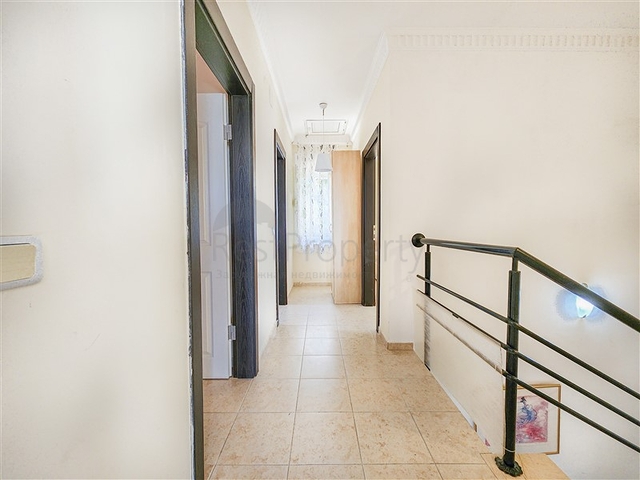 Вилла планировкой 4+1 в районе Каргыджак