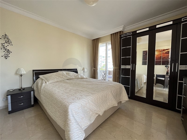 Квартира планировкой 2+1 в комплексе с семейной концепцией в районе Тосмур.