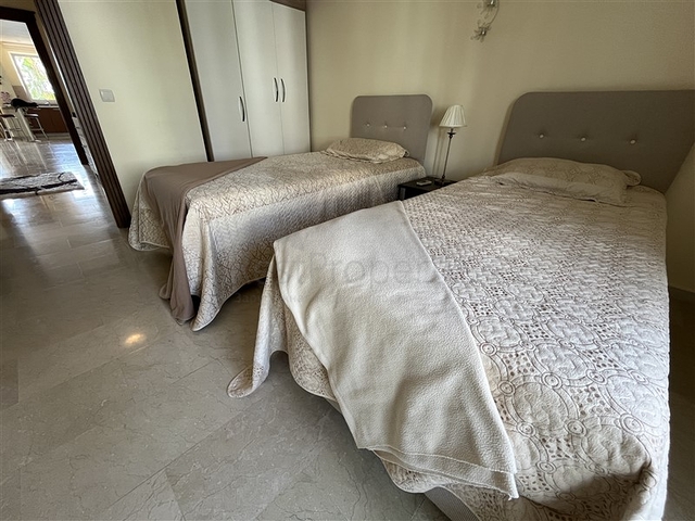 Квартира планировкой 2+1 в комплексе с семейной концепцией в районе Тосмур.