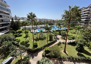 Квартира планировкой 2+1 в комплексе с семейной концепцией в районе Тосмур.