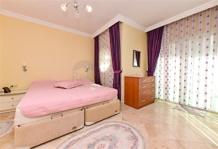 Большая квартира 2+1 в районе Махмутлар 