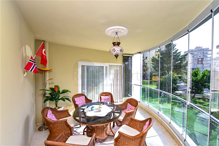 Большая квартира 2+1 в районе Махмутлар 