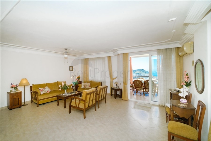 Пентхаус 2+1 с видом на море