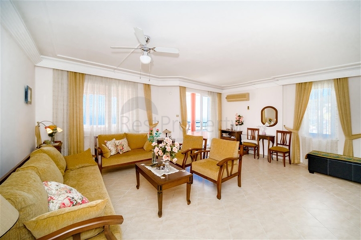 Пентхаус 2+1 с видом на море