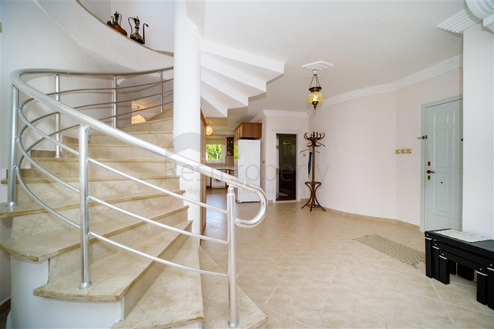 Пентхаус 2+1 с видом на море