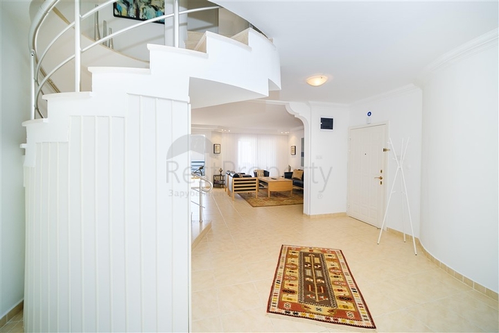 Пентхаус 3+1 с видом на море