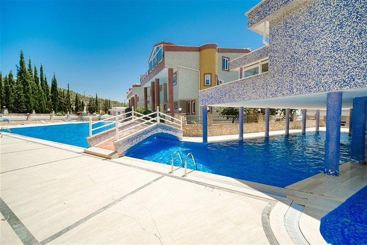 Квартира планировкой 2+1 с лучшими видовыми характеристиками в Алании.