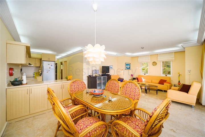 Квартира планировкой 2+1 с лучшими видовыми характеристиками в Алании.