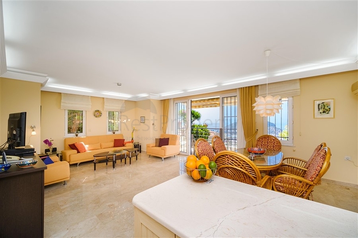 Квартира планировкой 2+1 с лучшими видовыми характеристиками в Алании.