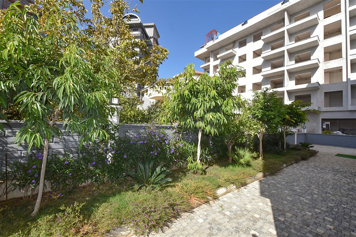 Квартира 1+1 в уютном комплексе в районе Авсаллар