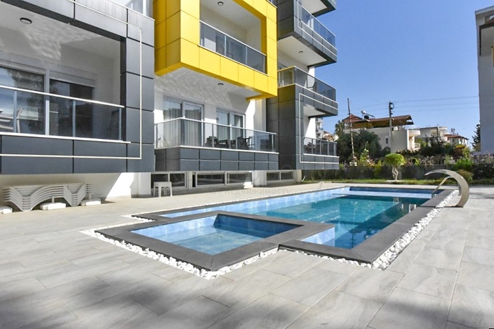 Квартира 1+1 в уютном комплексе в районе Авсаллар