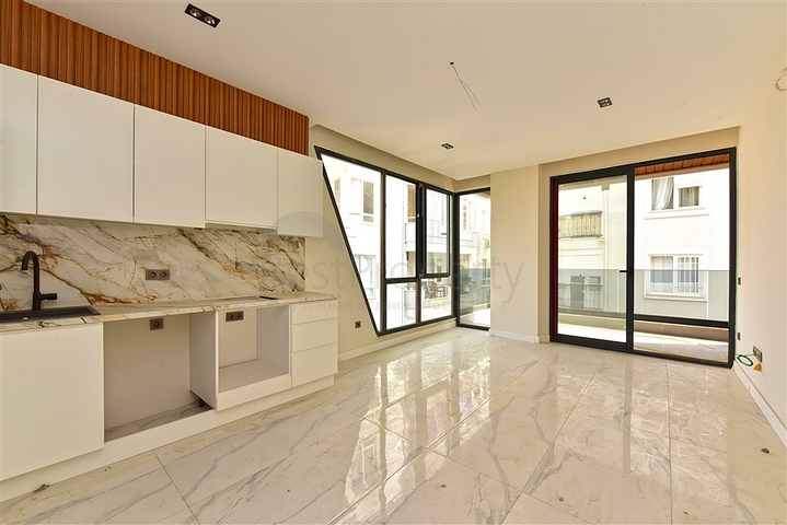 Квартира 2+1 в сердце Алании в районе Клеопатра