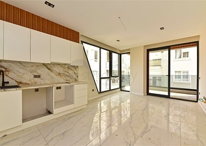 Квартира 2+1 в сердце Алании в районе Клеопатра