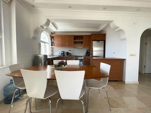 Квартира 2+1 с панорамным видом на горы в районе Тосмур