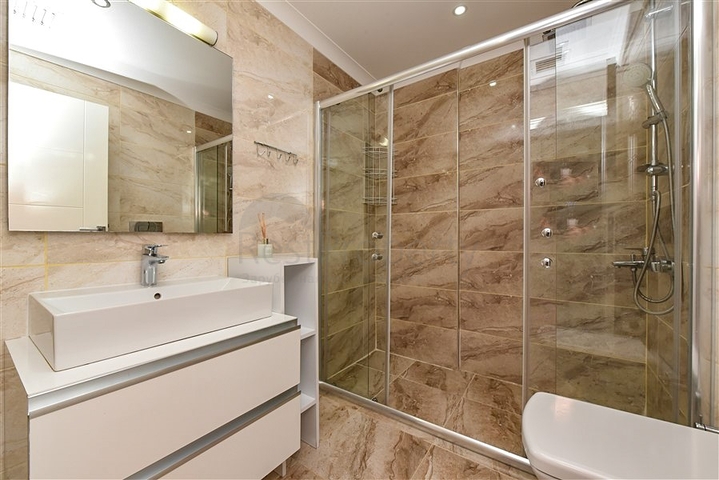 Меблированный пентхаус 2+1 всего в 200 метрах от моря