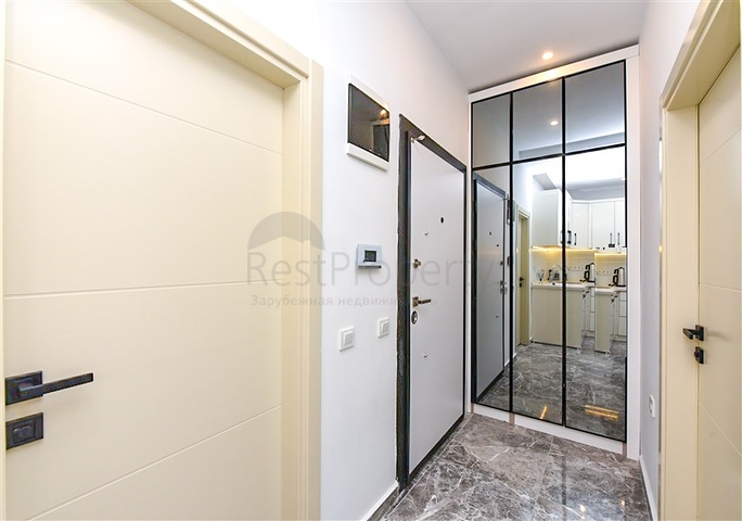 Двухкомнатная квартира с выходом в сад в центре Аланьи