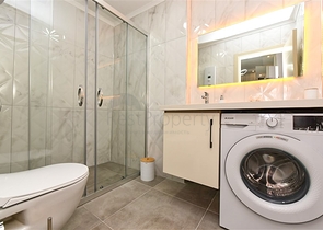 Двухкомнатная квартира с выходом в сад в центре Аланьи