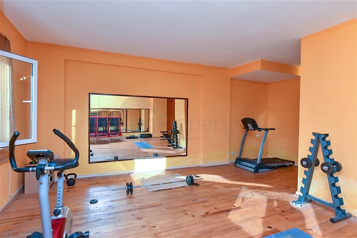 Квартира 2+1 для большой семьи в районе Тосмур 