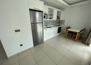 Просторная квартира планировкой 2+1 в пешей доступности до моря