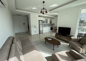 Просторная квартира планировкой 2+1 в пешей доступности до моря