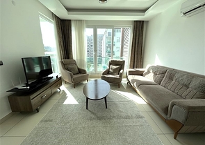 Просторная квартира планировкой 2+1 в пешей доступности до моря