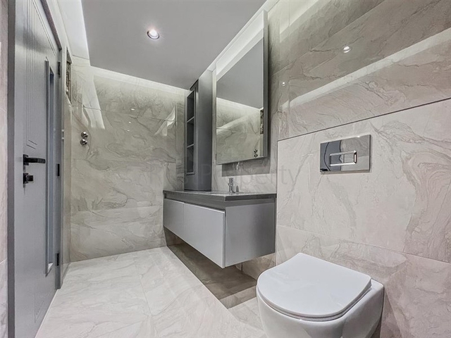 Большая квартира с шикарным видом на Средиземное море